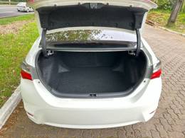 TOYOTA - COROLLA - 2019/2019 - Branca - R$ 95.900,00