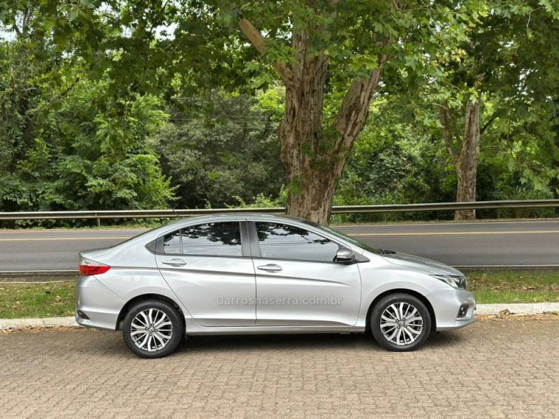 HONDA - CITY - 2018/2019 - Cinza - R$ 89.900,00