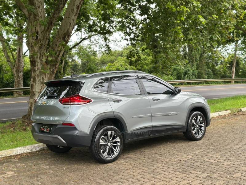 CHEVROLET - TRACKER - 2023/2024 - Prata - R$ 128.900,00