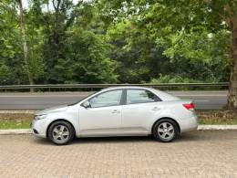 KIA MOTORS - CERATO - 2010/2011 - Prata - R$ 49.900,00