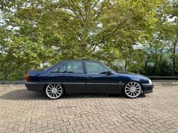 CHEVROLET - OMEGA - 1992/1993 - Azul - R$ 129.900,00