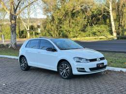 VOLKSWAGEN - GOLF - 2015/2015 - Branca - R$ 87.900,00