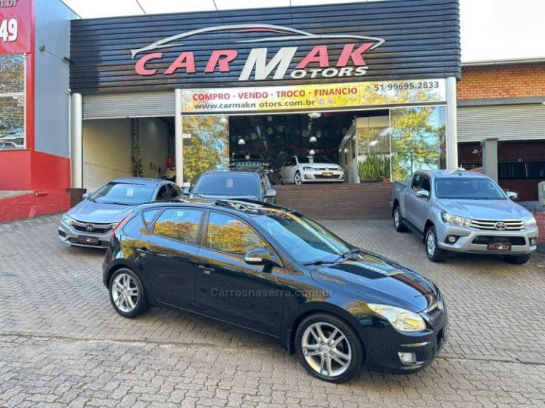 HYUNDAI - I30 - 2009/2010 - Preta - R$ 49.900,00
