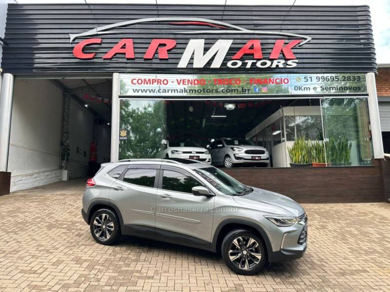 CHEVROLET - TRACKER - 2023/2024 - Prata - R$ 128.900,00