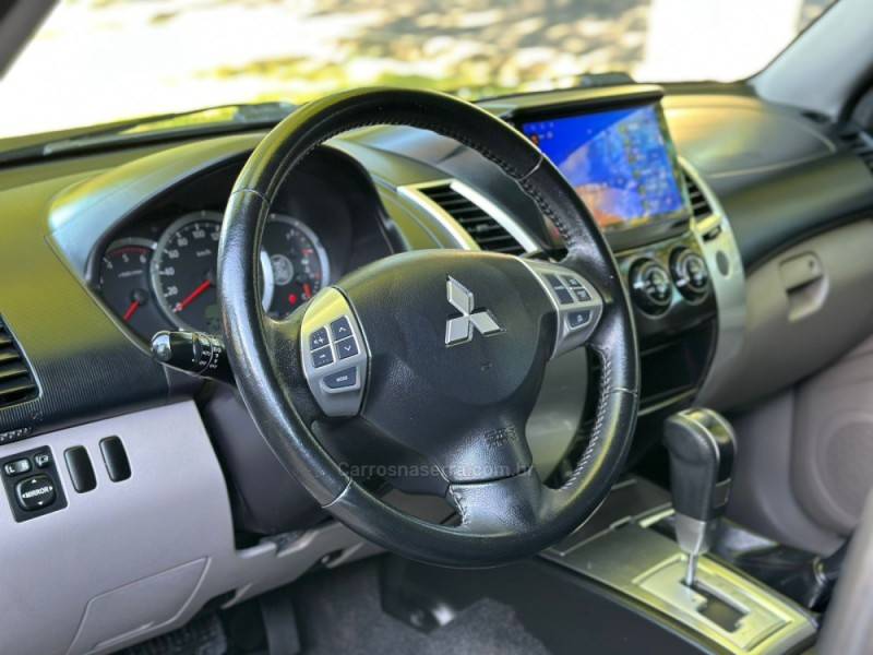 MITSUBISHI - PAJERO DAKAR - 2013/2013 - Prata - R$ 119.900,00