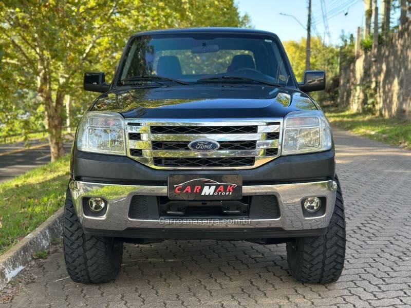FORD - RANGER - 2011/2011 - Preta - R$ 99.900,00