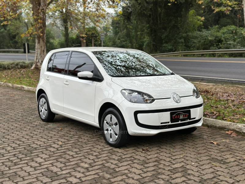 VOLKSWAGEN - UP - 2015/2016 - Branca - R$ 52.900,00