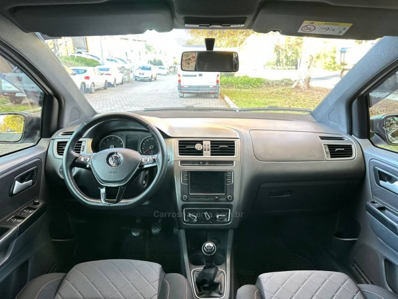VOLKSWAGEN - FOX - 2021/2021 - Branca - R$ 69.900,00