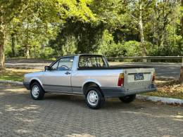 VOLKSWAGEN - SAVEIRO - 1993/1994 - Prata - R$ 38.900,00