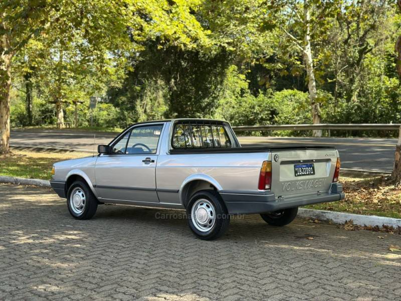 VOLKSWAGEN - SAVEIRO - 1993/1994 - Prata - R$ 38.900,00