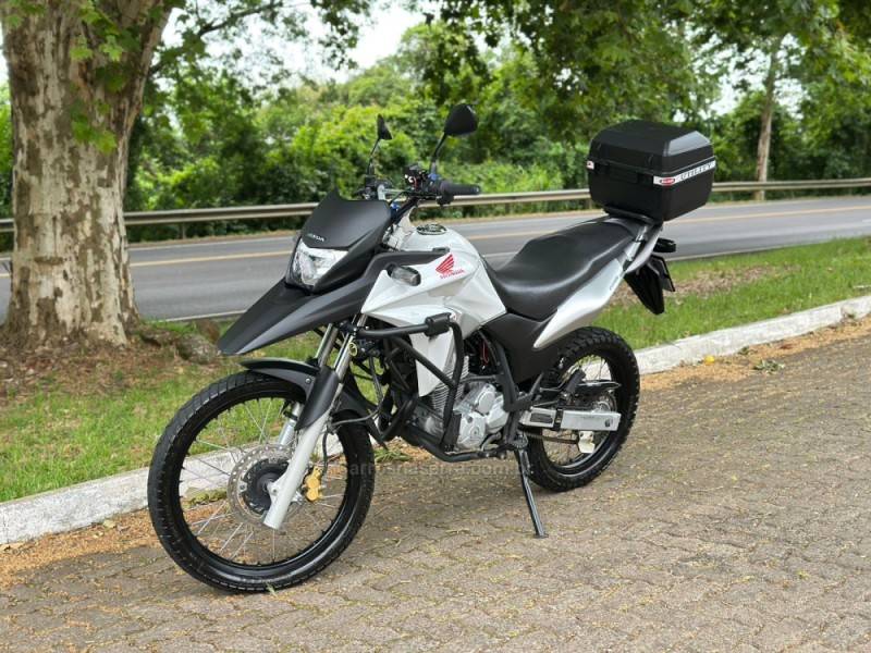 HONDA - XRE 300 - 2015/2015 - Branca - R$ 19.900,00