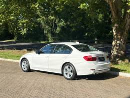 BMW - 320I - 2016/2017 - Branca - R$ 125.900,00