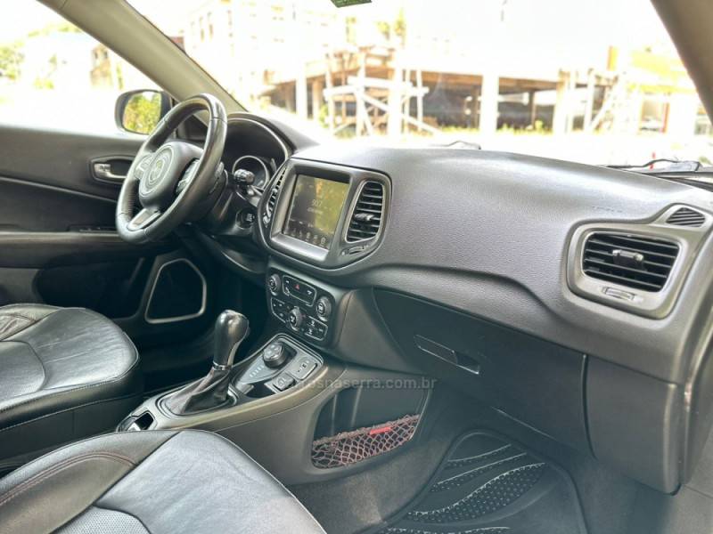 JEEP - COMPASS - 2017/2017 - Cinza - R$ 99.900,00