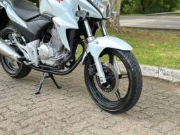 HONDA - CB 300R - 2014/2014 - Branca - R$ 16.900,00