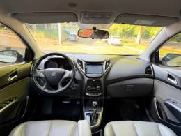 HYUNDAI - HB20S - 2016/2017 - Branca - R$ 68.900,00