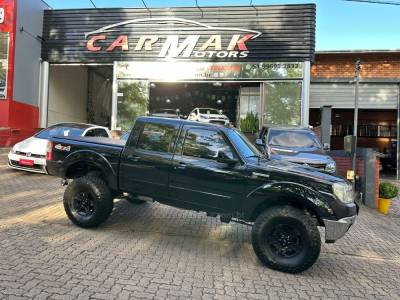 FORD - RANGER - 2010/2011 - Preta - R$ 96.900,00