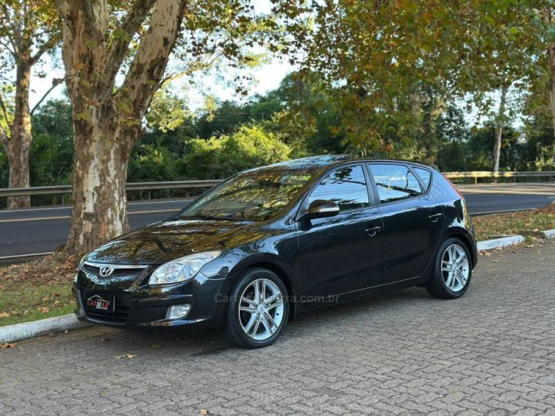 HYUNDAI - I30 - 2009/2010 - Preta - R$ 49.900,00
