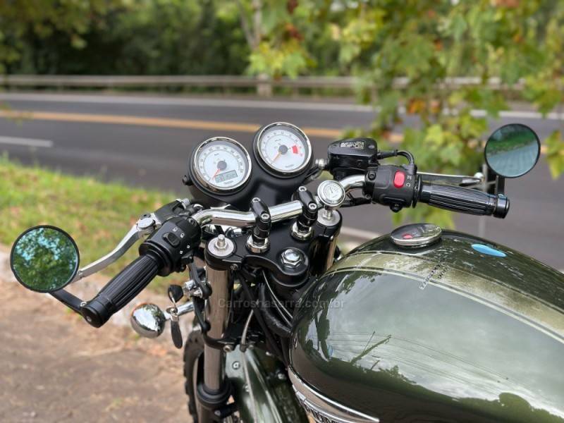 TRIUMPH - THRUXTON - 2014/2014 - Verde - R$ 34.900,00