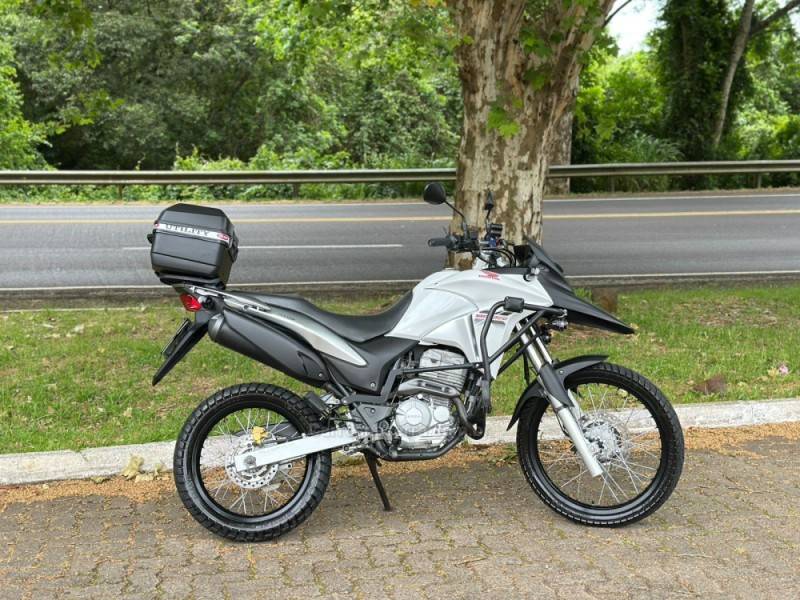 HONDA - XRE 300 - 2015/2015 - Branca - R$ 19.900,00