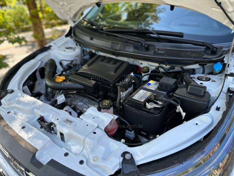 FIAT - CRONOS - 2022/2023 - Branca - R$ 87.900,00
