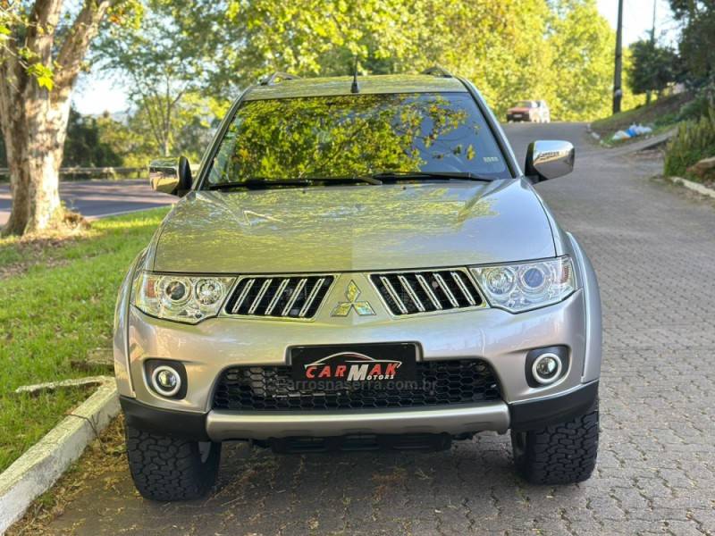 MITSUBISHI - PAJERO DAKAR - 2013/2013 - Prata - R$ 119.900,00