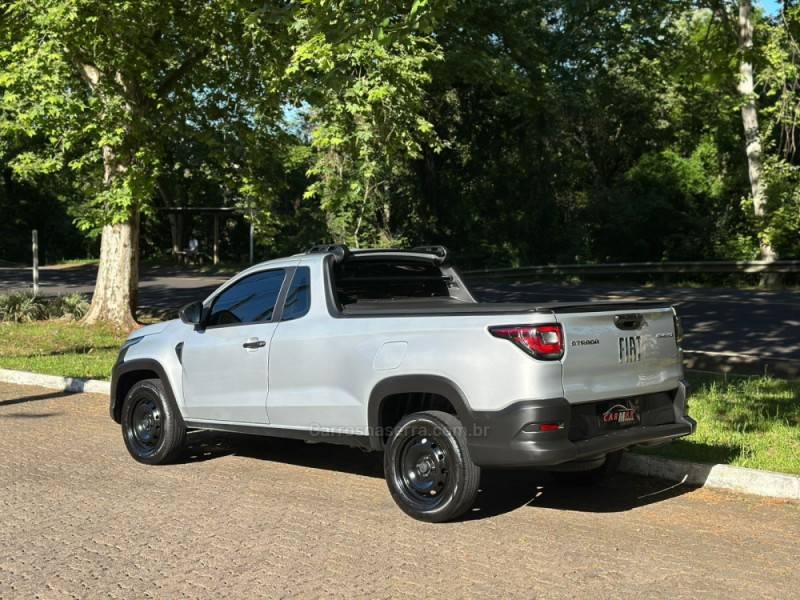 FIAT - STRADA - 2023/2024 - Prata - R$ 83.900,00