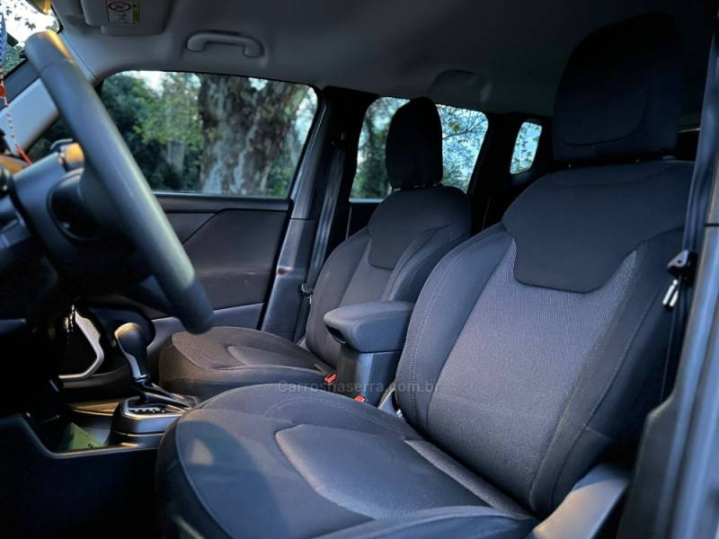 JEEP - RENEGADE - 2020/2021 - Cinza - R$ 85.900,00