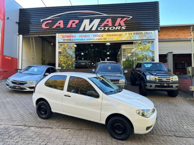 FIAT - PALIO - 2012/2012 - Branca - R$ 25.900,00