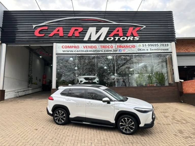 TOYOTA - COROLLA - 2021/2022 - Branca - R$ 146.900,00