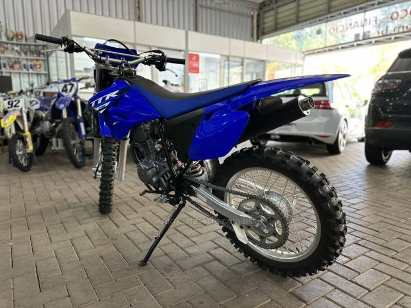 YAMAHA - TT-R - 2025/2025 - Azul - R$ 19.500,00