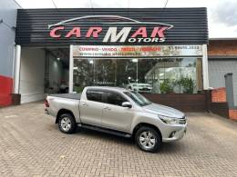 TOYOTA - HILUX - 2017/2017 - Prata - R$ 175.900,00