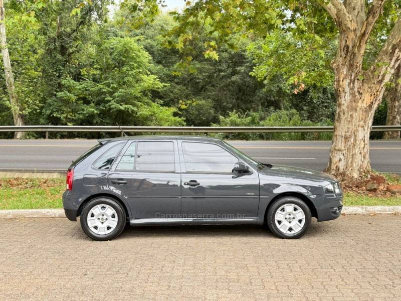 VOLKSWAGEN - GOL - 2007/2008 - Cinza - R$ 25.900,00