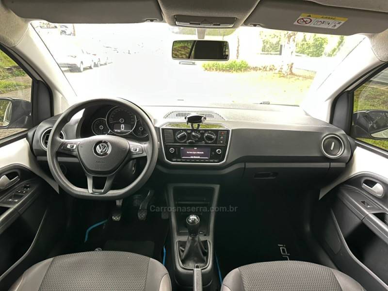 VOLKSWAGEN - UP - 2020/2020 - Branca - R$ 68.900,00