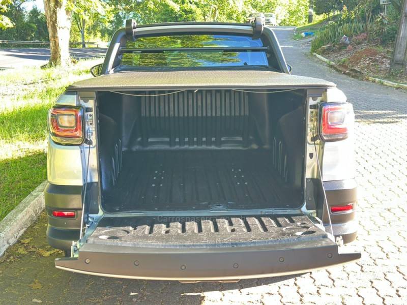 FIAT - STRADA - 2023/2024 - Prata - R$ 83.900,00