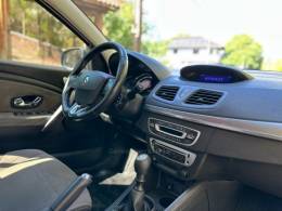 RENAULT - FLUENCE - 2014/2015 - Prata - R$ 41.900,00