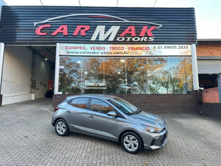 HYUNDAI - HB20 - 2022/2023 - Cinza - R$ 69.900,00