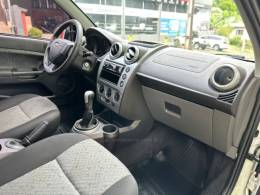 FORD - FIESTA - 2012/2013 - Branca - R$ 34.900,00