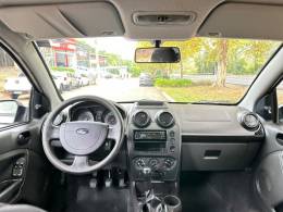 FORD - FIESTA - 2011/2011 - Prata - R$ 35.900,00