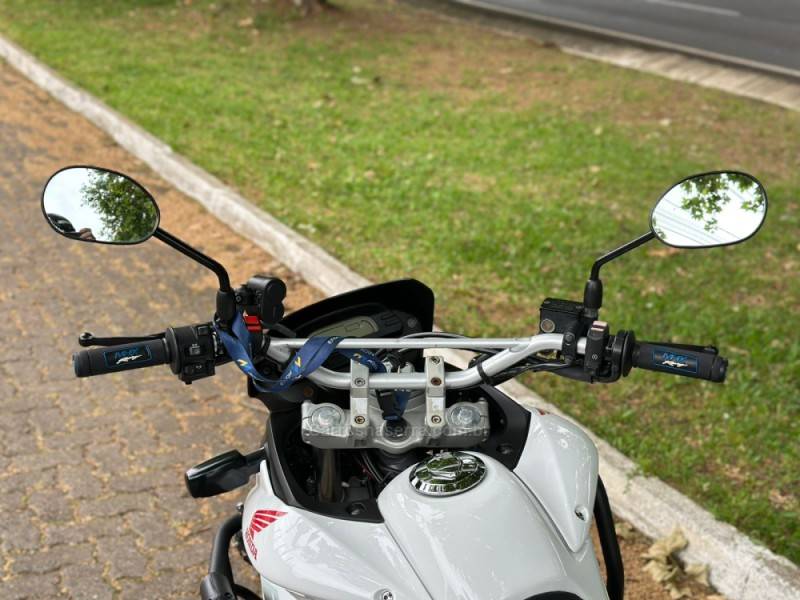 HONDA - XRE 300 - 2015/2015 - Branca - R$ 19.900,00