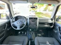 SUZUKI - JIMNY - 2015/2016 - Branca - R$ 78.900,00