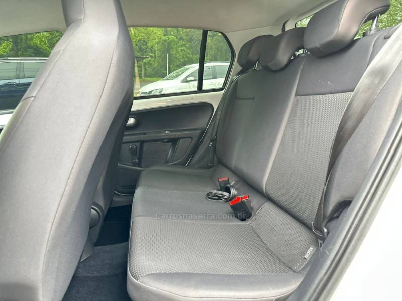 VOLKSWAGEN - UP - 2020/2020 - Branca - R$ 68.900,00