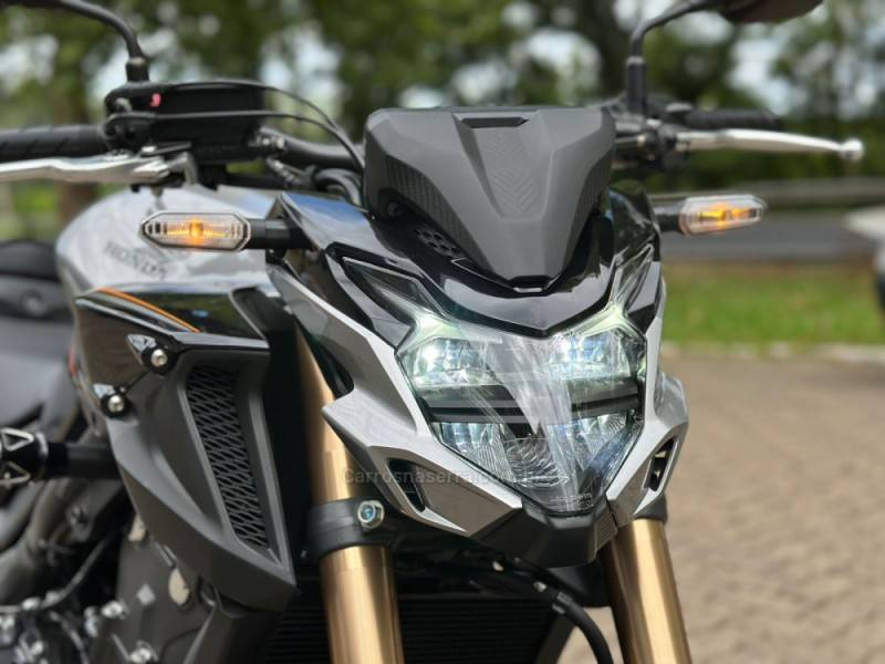 HONDA - CB 500F - 2022/2023 - Cinza - R$ 42.900,00