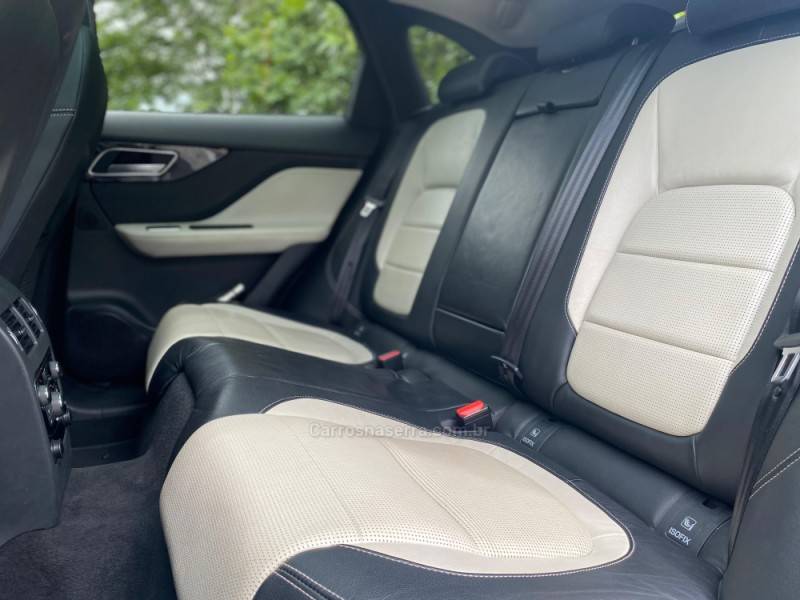 JAGUAR - F-PACE - 2016/2017 - Branca - R$ 189.900,00