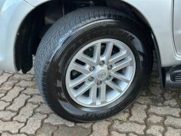 TOYOTA - HILUX SW4 - 2014/2014 - Prata - R$ 149.900,00