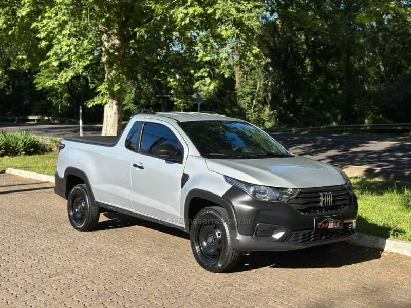 FIAT - STRADA - 2023/2024 - Prata - R$ 83.900,00