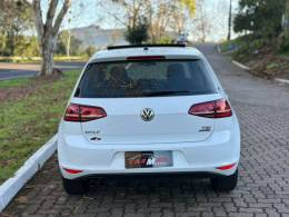 VOLKSWAGEN - GOLF - 2015/2015 - Branca - R$ 87.900,00