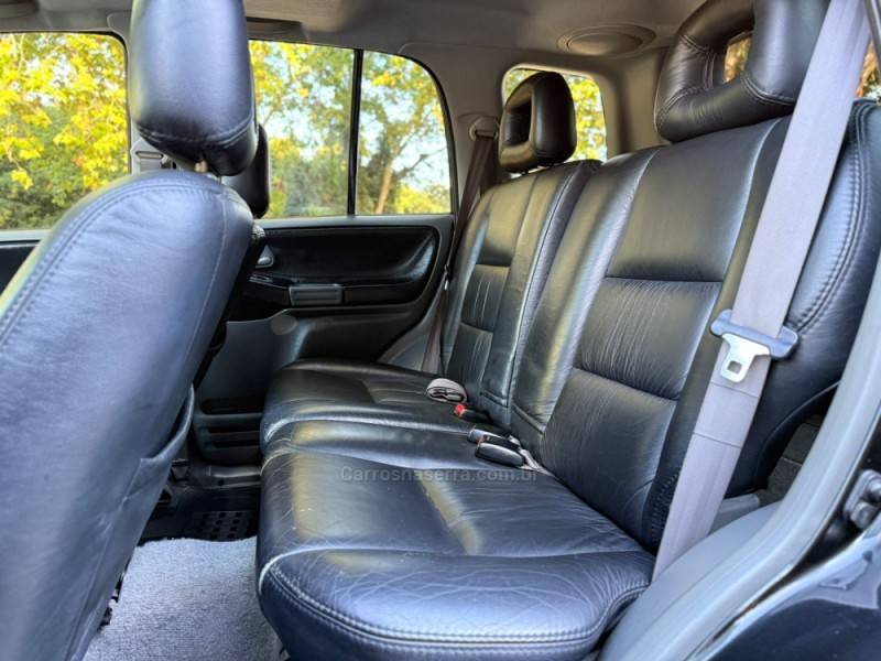 CHEVROLET - TRACKER - 2008/2008 - Preta - R$ 58.900,00