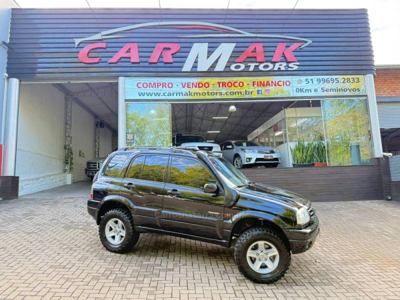 CHEVROLET - TRACKER - 2008/2008 - Preta - R$ 58.900,00