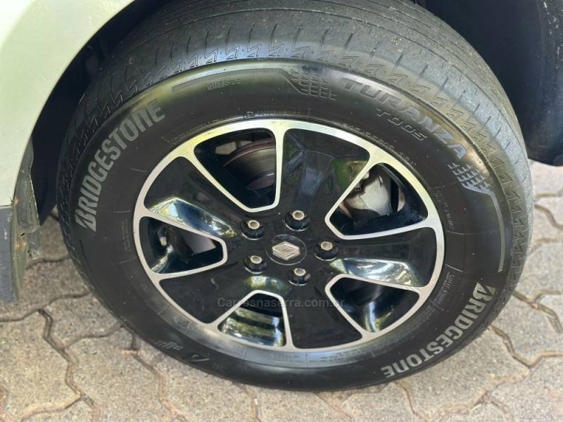 RENAULT - DUSTER - 2015/2016 - Prata - R$ 67.900,00