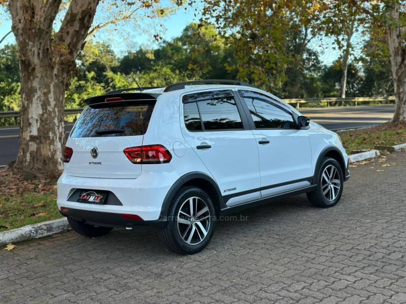 VOLKSWAGEN - FOX - 2021/2021 - Branca - R$ 69.900,00